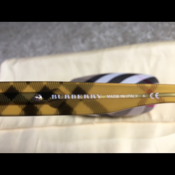 Burberry sun glasses